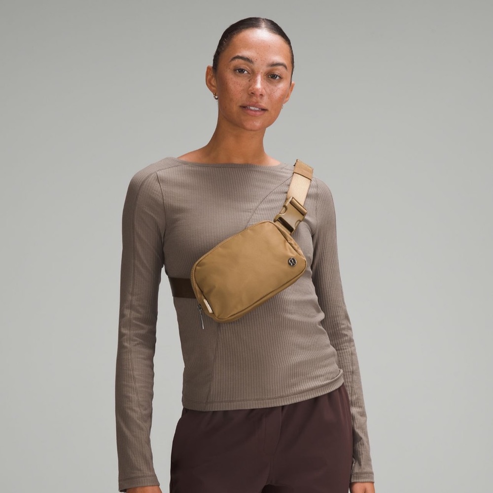 Lululemon Everywhere Belt Bag 1L NWT - allspice - Picture 3 of 8
